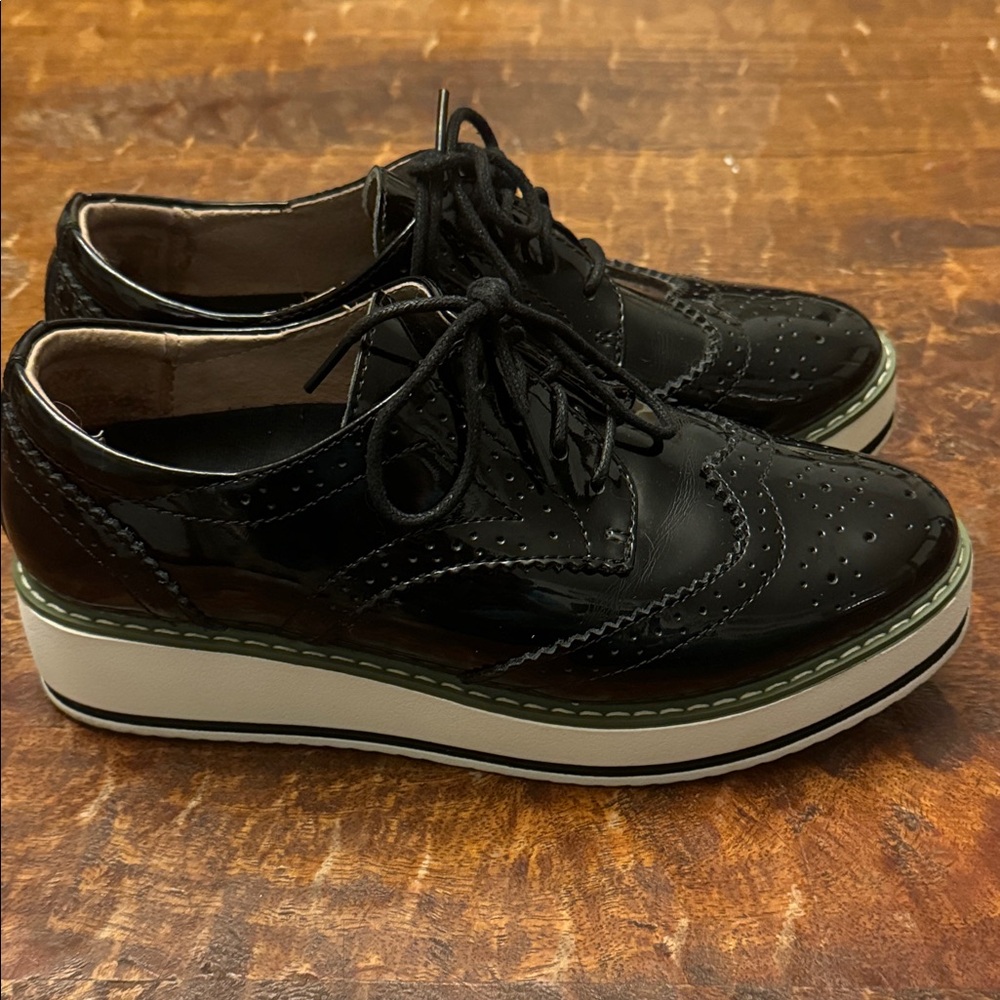Merrell Black Patent Leather Platform Oxfords, Size 9